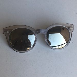 Oliver people’s light pink-gray ish sunglasses